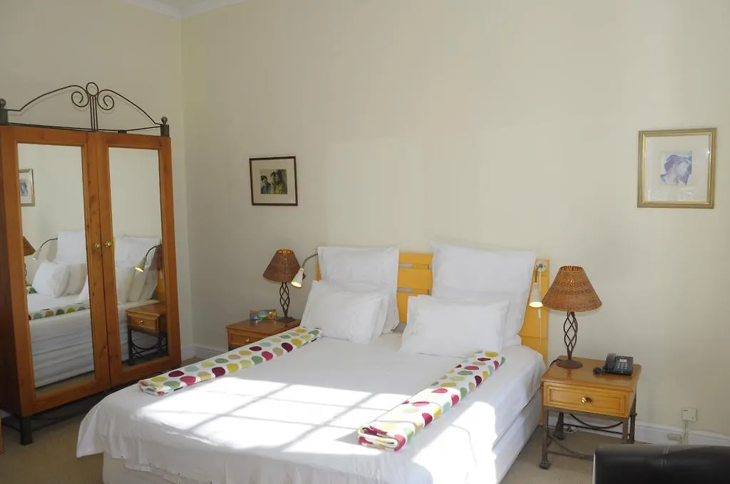 Guesthouse One Belvedere (Adults Only) Cape Town 4*,
